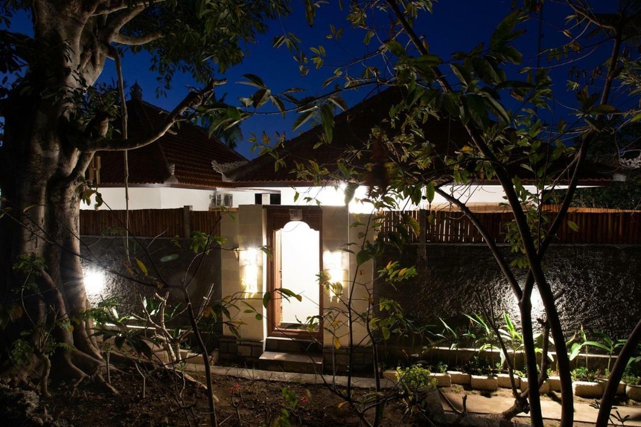 Ambengan Private Villas Toyapakeh Luaran gambar